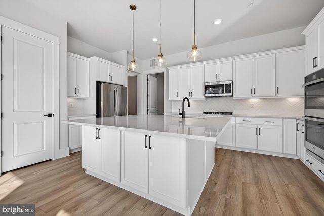 1158 POTOMAC VIEW PKWY, Brunswick, MD 21716