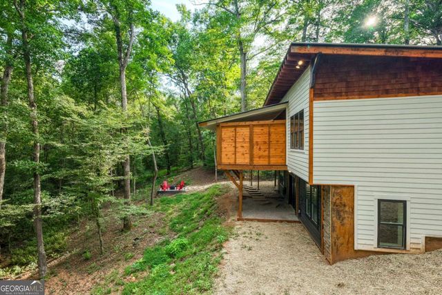 208 Autumn Lane, Blairsville, GA 30512