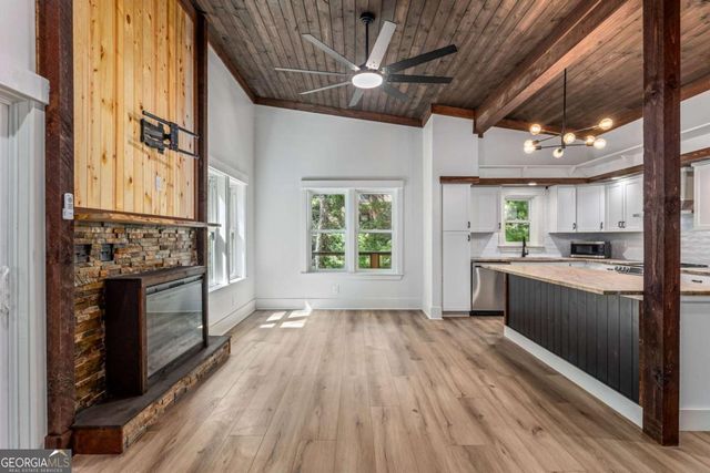 208 Autumn Lane, Blairsville, GA 30512