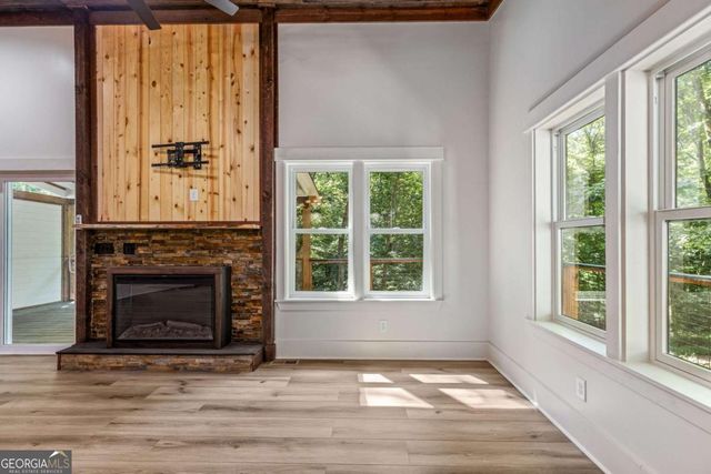 208 Autumn Lane, Blairsville, GA 30512