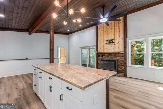 208 Autumn Lane, Blairsville, GA 30512