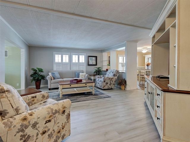 252 SUN AIR CIRCLE, Osprey, FL 34229