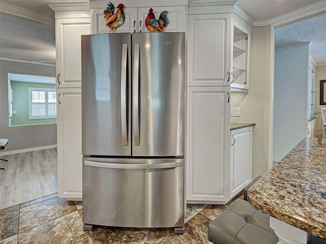 252 SUN AIR CIRCLE, Osprey, FL 34229