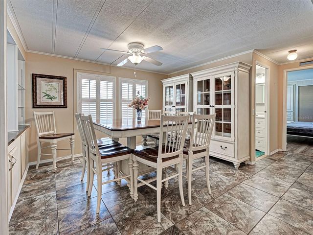 252 SUN AIR CIRCLE, Osprey, FL 34229