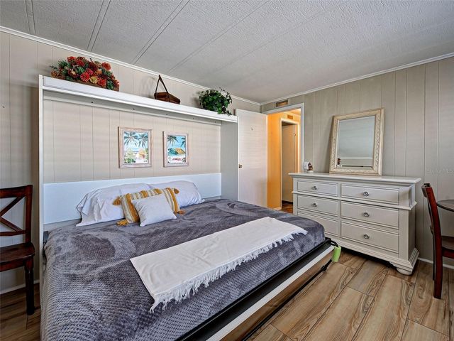 252 SUN AIR CIRCLE, Osprey, FL 34229