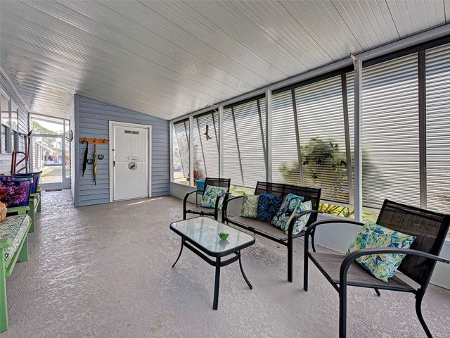 252 SUN AIR CIRCLE, Osprey, FL 34229