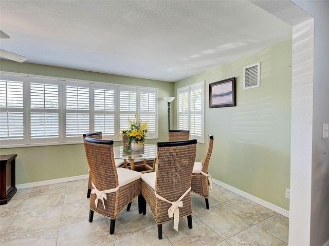 252 SUN AIR CIRCLE, Osprey, FL 34229