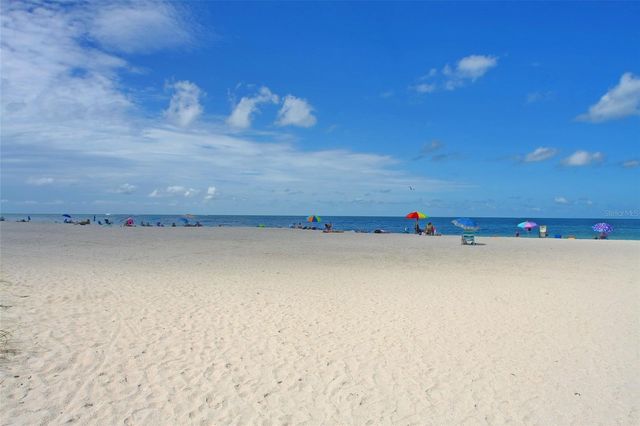 252 SUN AIR CIRCLE, Osprey, FL 34229