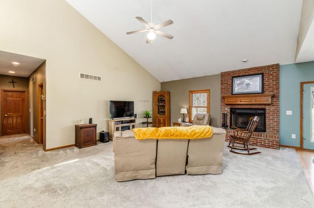 3680 Warrensburg Road, Delaware, OH 43015