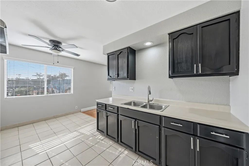 1308 E Oaks Street D, Compton, CA 90221