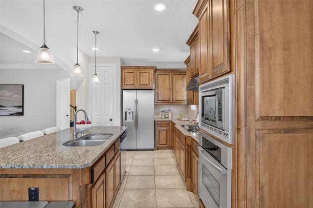 842 Sun Meadow Road, Allen, TX 75013