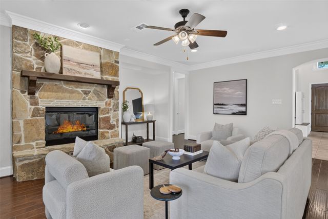 842 Sun Meadow Road, Allen, TX 75013
