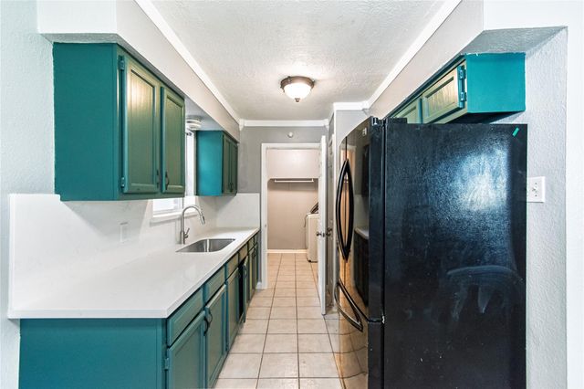 12906 Southspring Drive, Houston, TX 77047