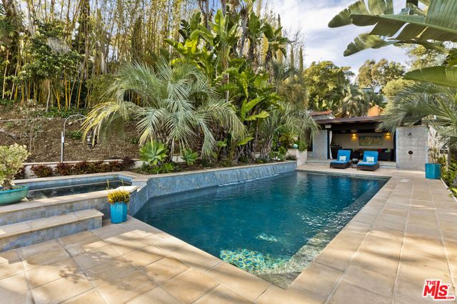 1927 N Normandie Avenue, Los Angeles, CA 90027