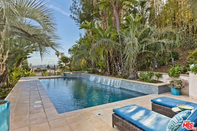 1927 N Normandie Avenue, Los Angeles, CA 90027