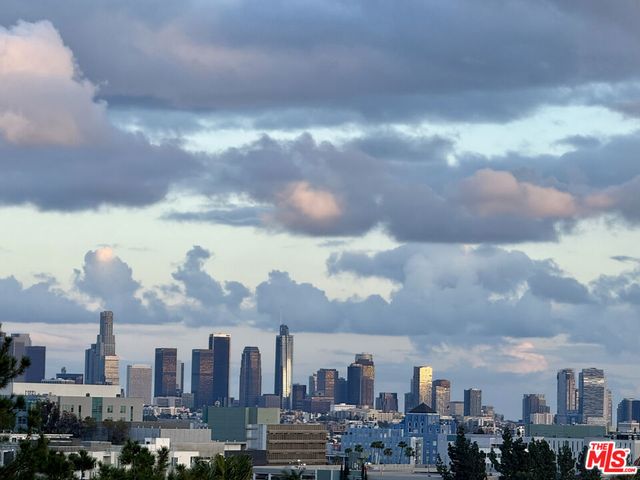 1927 N Normandie Avenue, Los Angeles, CA 90027