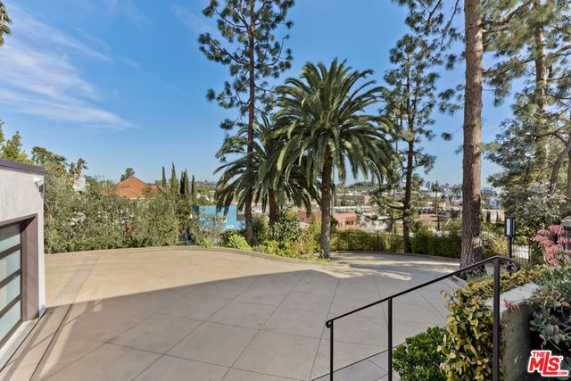 1927 N Normandie Avenue, Los Angeles, CA 90027