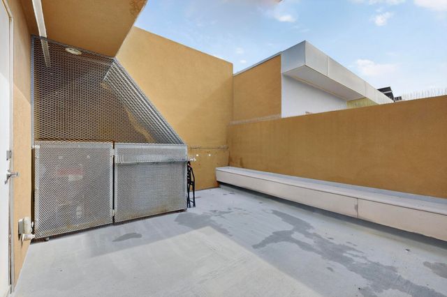 343 Platinum Street SW, Albuquerque, NM 87102