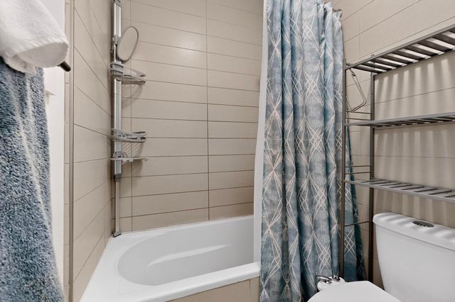 343 Platinum Street SW, Albuquerque, NM 87102