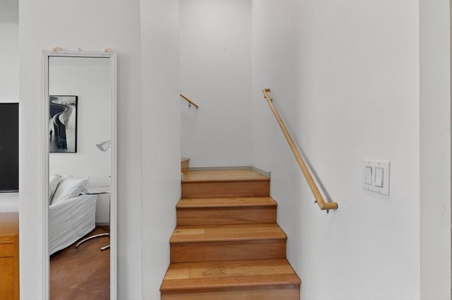 343 Platinum Street SW, Albuquerque, NM 87102