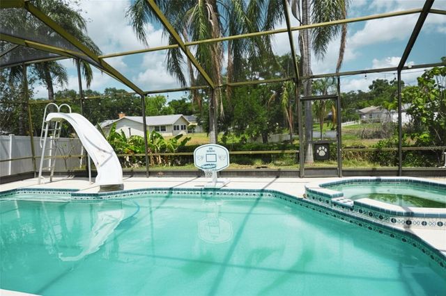 12041 70TH STREET, Largo, FL 33773
