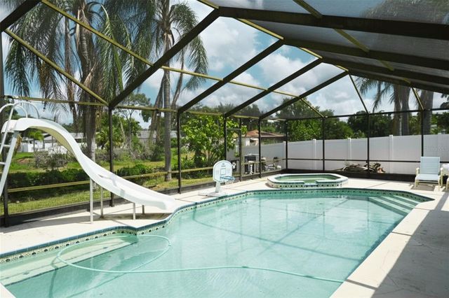 12041 70TH STREET, Largo, FL 33773