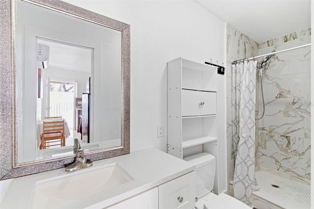 8907 N TAMPA STREET, Tampa, FL 33604