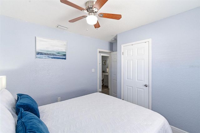 8907 N TAMPA STREET, Tampa, FL 33604