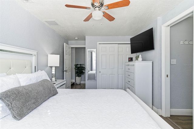 8907 N TAMPA STREET, Tampa, FL 33604