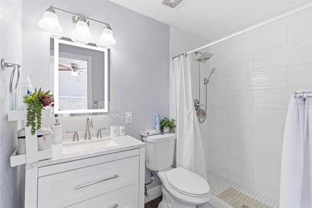 8907 N TAMPA STREET, Tampa, FL 33604