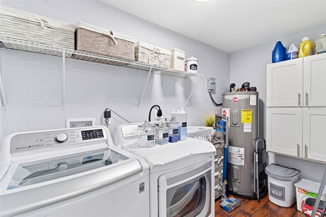 8907 N TAMPA STREET, Tampa, FL 33604