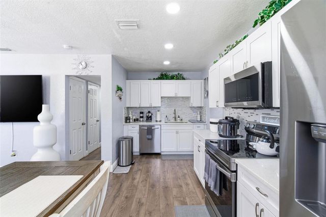 8907 N TAMPA STREET, Tampa, FL 33604