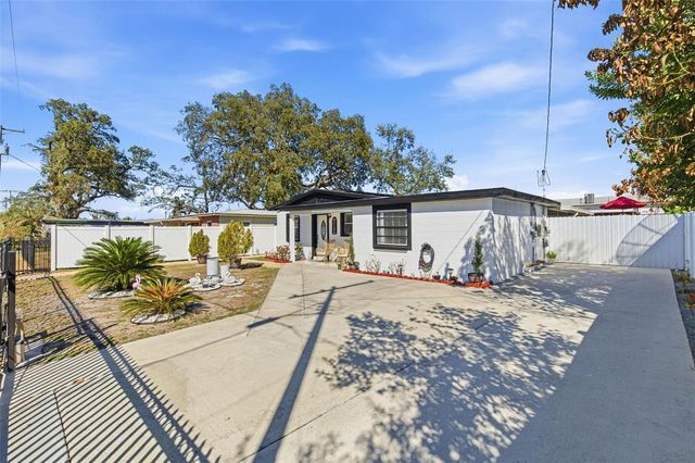 8907 N TAMPA STREET, Tampa, FL 33604