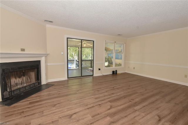 102 River Point DR, Suffolk, VA 23434