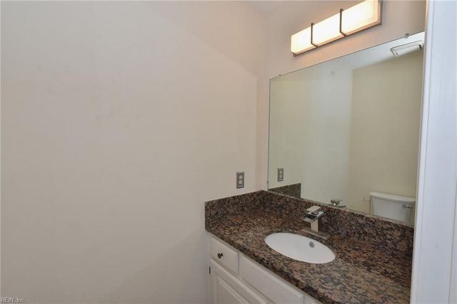102 River Point DR, Suffolk, VA 23434