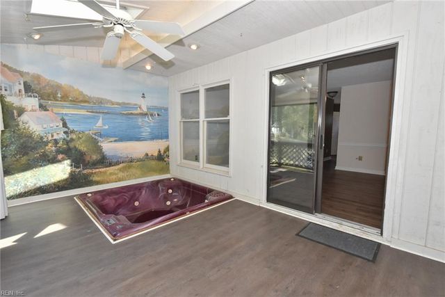 102 River Point DR, Suffolk, VA 23434