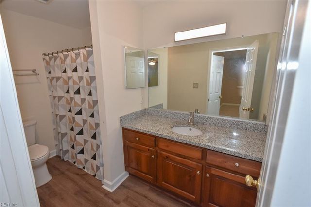 102 River Point DR, Suffolk, VA 23434