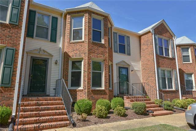 102 River Point DR, Suffolk, VA 23434