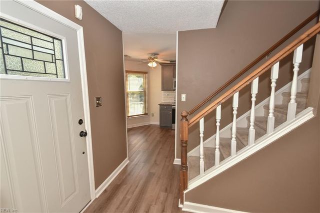 102 River Point DR, Suffolk, VA 23434