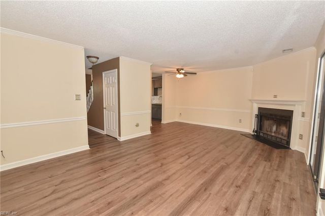 102 River Point DR, Suffolk, VA 23434