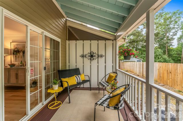 19 Willowick Drive, Asheville, NC 28803