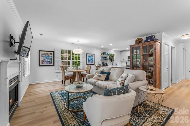 19 Willowick Drive, Asheville, NC 28803