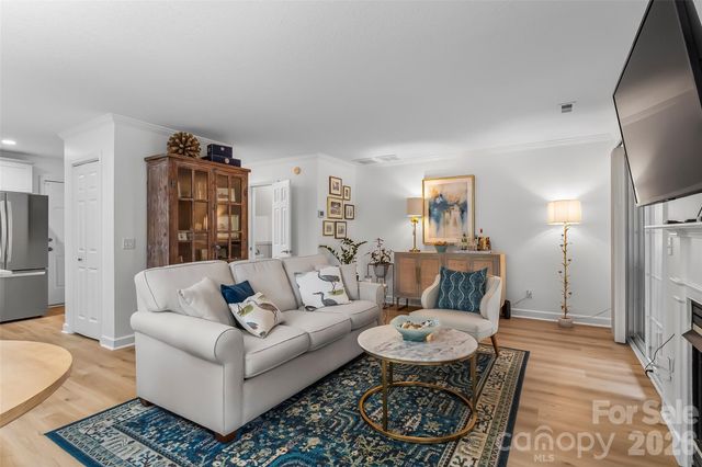 19 Willowick Drive, Asheville, NC 28803