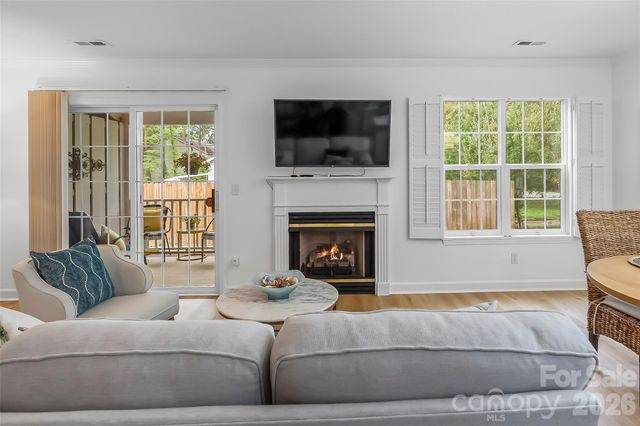 19 Willowick Drive, Asheville, NC 28803