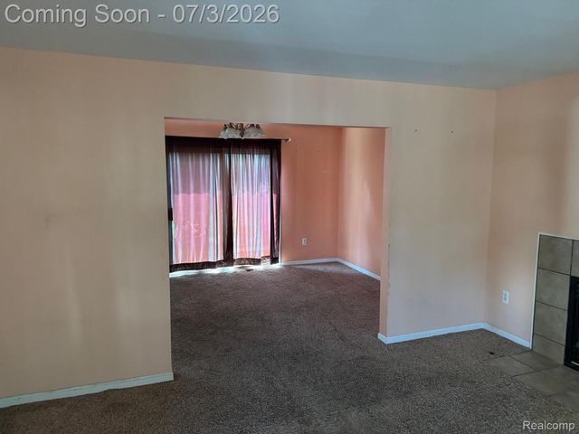 22411 Springbrook Avenue, Farmington Hills, MI 48336