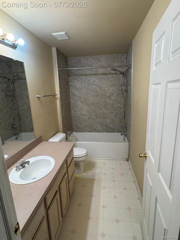 22411 Springbrook Avenue, Farmington Hills, MI 48336