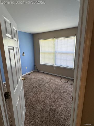 22411 Springbrook Avenue, Farmington Hills, MI 48336