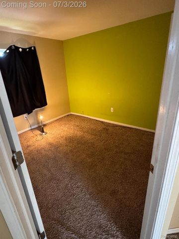 22411 Springbrook Avenue, Farmington Hills, MI 48336