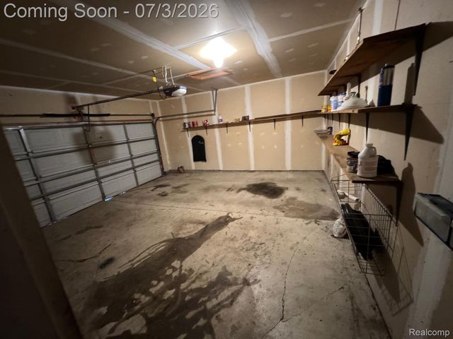 22411 Springbrook Avenue, Farmington Hills, MI 48336