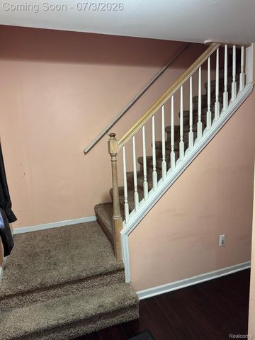 22411 Springbrook Avenue, Farmington Hills, MI 48336